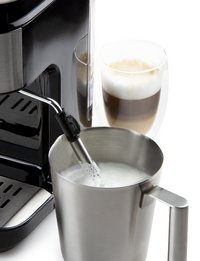 Domo Espressomachine met melkopschuimer DO711K zwart-Afbeelding 4