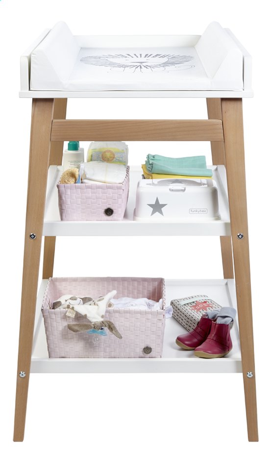 quax changing table